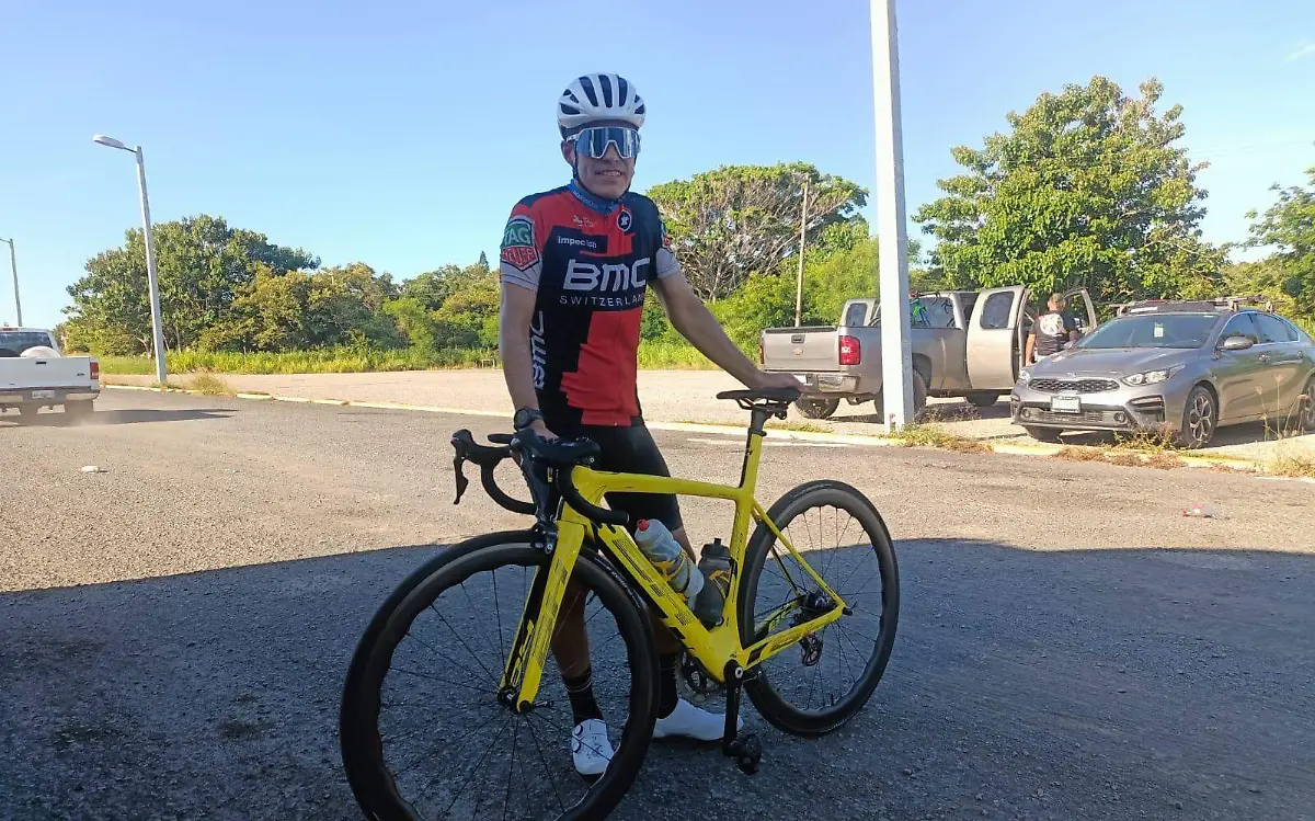 Rolando Valdez, el profesor de la UAT que inspira a vencer la obesidad con ciclismo Antonio Campos (3)